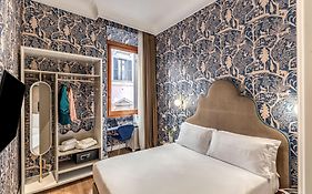 Townhouse Condotti 29